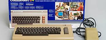 Aparece el Commodore 64.