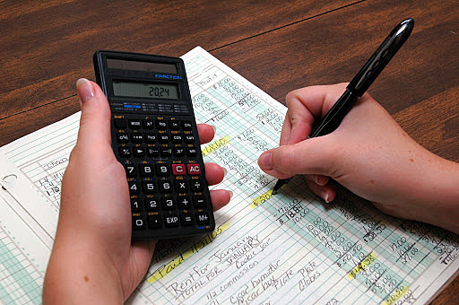 POR JANKALA- SE REFIERE QUE LA CONTABILIDAD DE COSTO Y DE CONTROL DE GESTIÓN APROPIADOS PODRÍAN MEJORAR LA RENTABILIDAD EMPRESARIAL