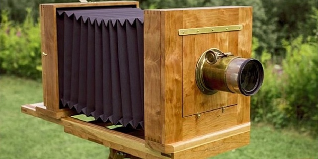 La cámara se transforma en un instrumento de madera