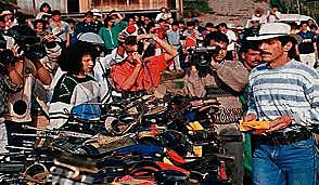 Entrega de armas M-19