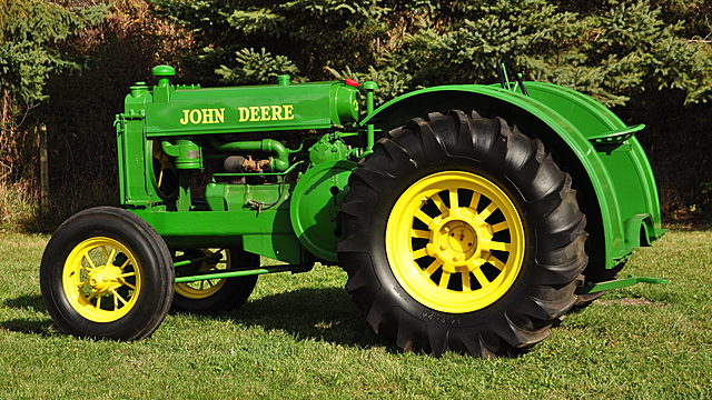 Tractor modelo AO