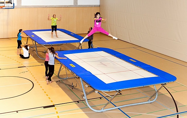 EL TRAMPOLÍN FORMA PARTE DE LA GIMNASIA OLIMPICA