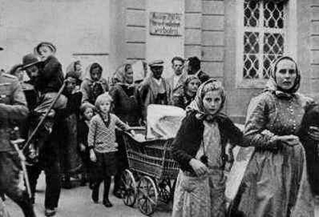 Alemania anexiona los Sudetes.