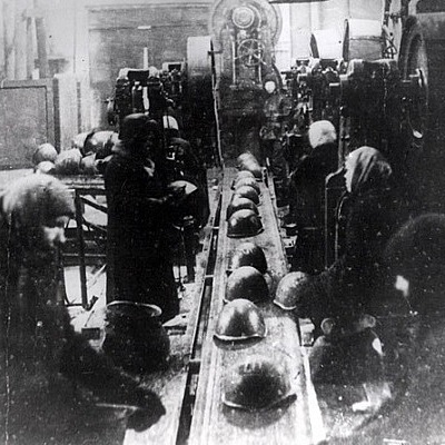 Timeline: Лысьва в годы ВОВ, команда "Искра"