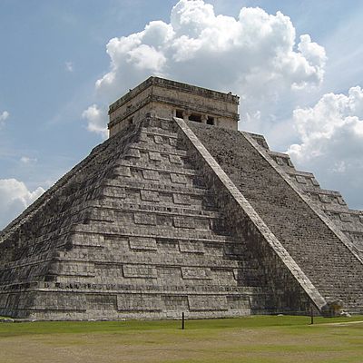 Timeline: SURGIMIENTO Y COLAPSO DE LA CULTURA MAYA
