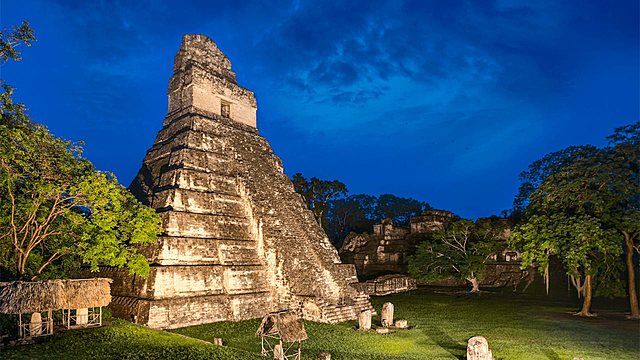 Estuco y El templo del gran jaguar