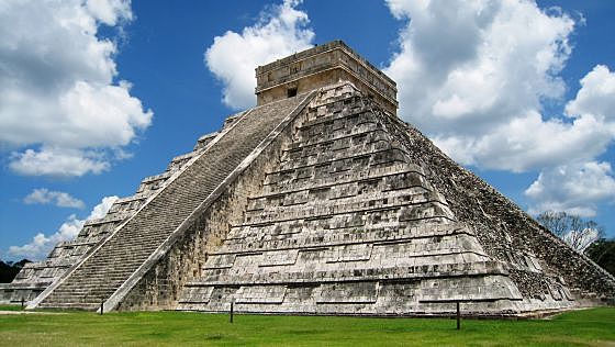 abandono y ocupacion de la ciudad  Chichen Itza