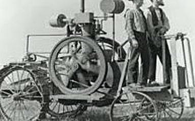 Primer tractor estadounidense con TDF impulsada directamente por el motor.