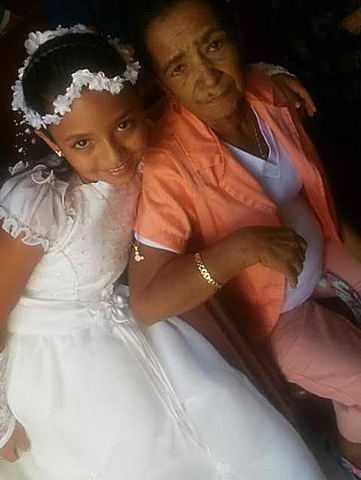 MI PRIMERA COMUNIÓN