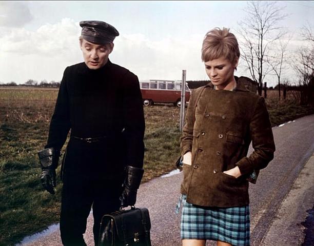 Guy Montag Meets Clarisse McClellan