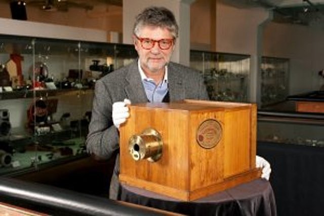 PRIMERA CÁMARA COMERCIAL DE LA HISTORIA