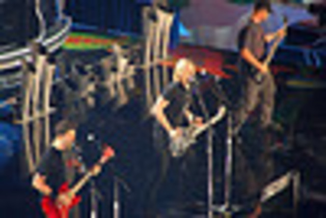 Nickelback Releases "How You Remind Me"