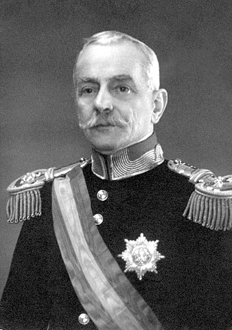 11º- Presidente da República Óscar Carmona.