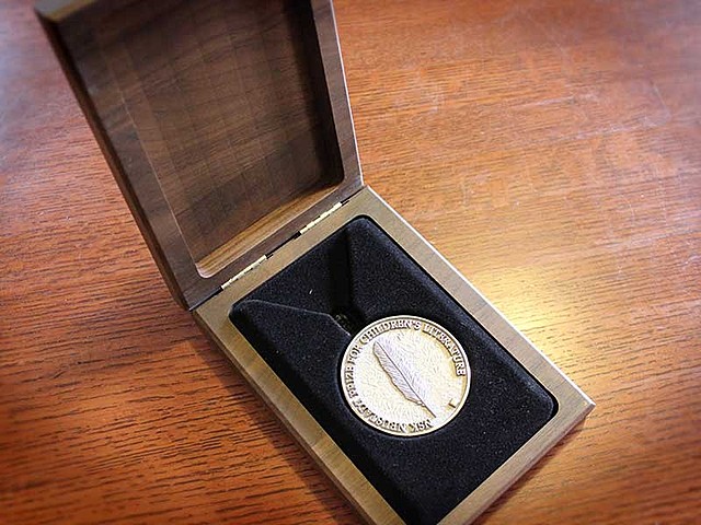 recibio un premio de lituratura