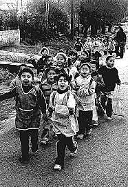 Cataluña, Escuelas del Medio, Escuelas de Verano y Escuelas de Freinet