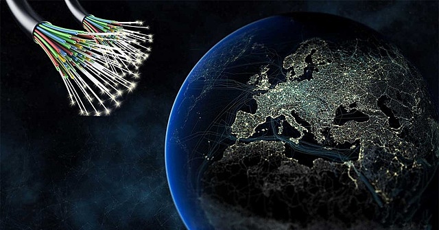 PRIMER ENLACE TRANSOCEANICO