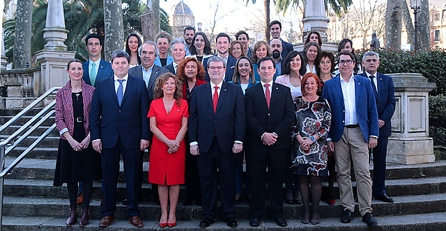 Bizilagunak udaletxea salatu