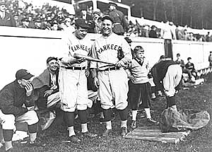 1927 Ruth holds home run record