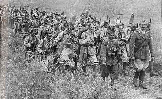 ITALIA ENTRA EN LA GUERRA