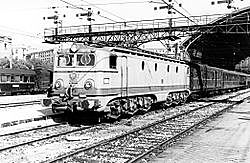 Nacionalización de la red de ferrocarriles y creación de RENFE