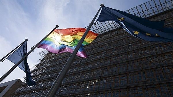 Homosexualidad legal