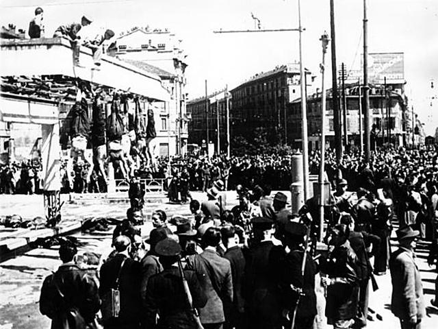 Uccisione di Mussolini e Claretta Petacci