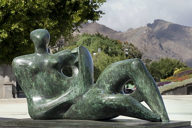 Maternidad con niño - Henry Moore