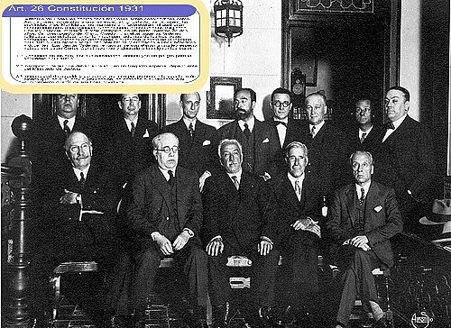 Dimisión de la oposición