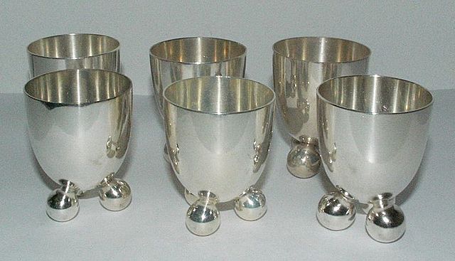 Los franceses crean la Alpaca, Maillot y Chorier.