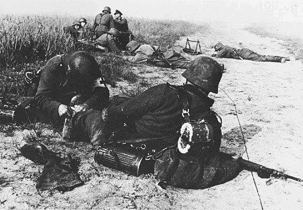 Stalingraden garaipena lortu ondoren, sobietarrek erasora jo zuten.