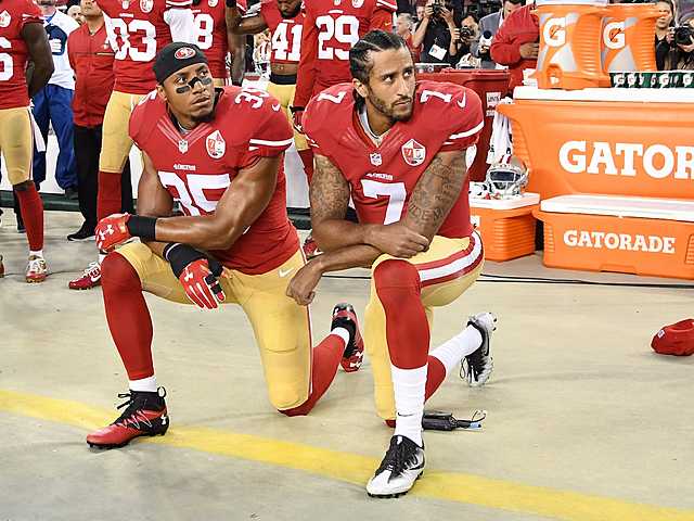 Colin Kaepernick Kneeling