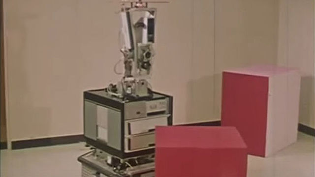 Primer robot autónomo