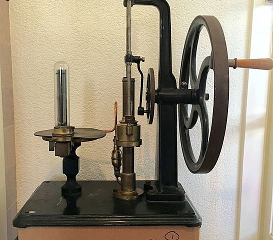 Invento de la maquina de vacío