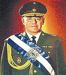 El Gnral. Fidel Sànchez Hèrnandez