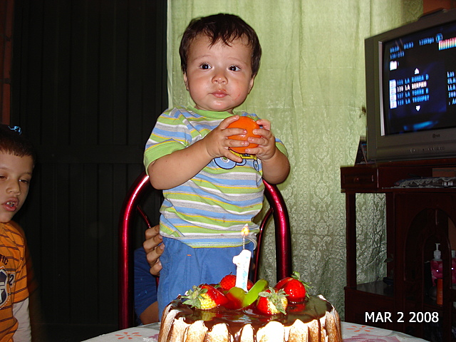 nacio mi primo llamado danijel burgos