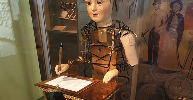 Atomate dessinateur-écrivain de Maillardet