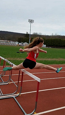 Renee Runs at her first track meet