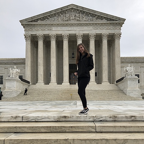 Renee Visits her sister in Washington DC