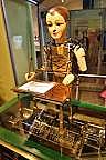 automate dessinateur-ecrivain