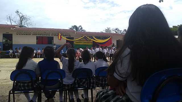 ¿EN QUE CONTEXTO LABORAL SE VE A FUTURO?