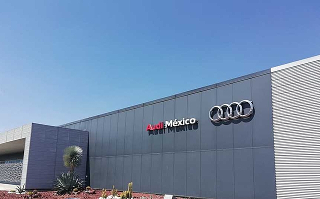 entro a la empresa AUDI