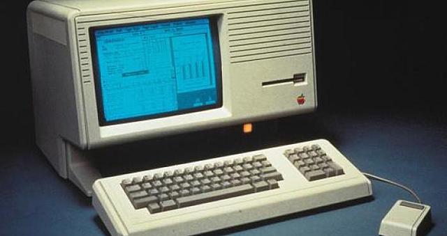 Apple lanza su primer ordenador personal