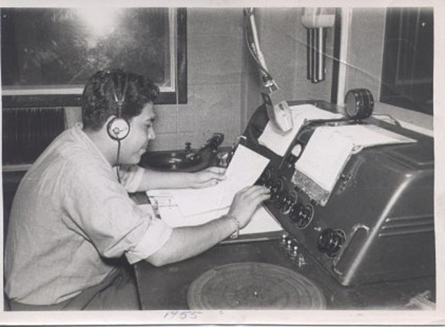 Primer programa de radio