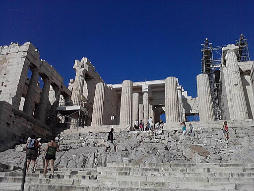 Costruzione scale dell'acropoli