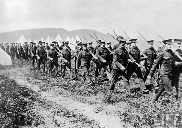 Inicia la guerra de moviment