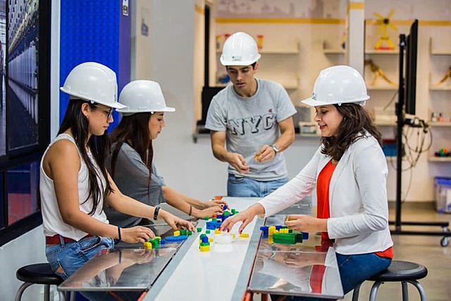 Creación del programa Ingeniería Industrial