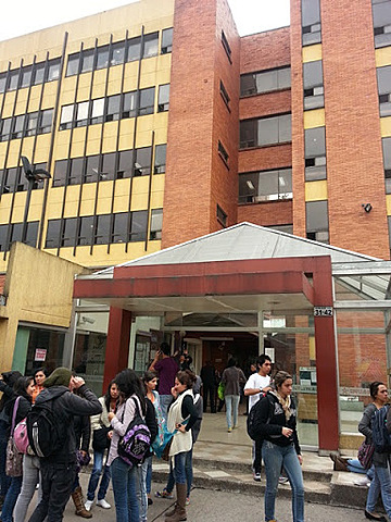 Ingrese al programa tecnologo en sistemas