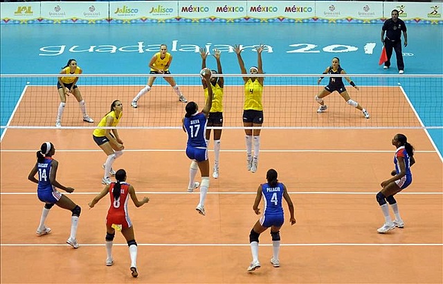 VOLEIBOL AÑO 2000 "SE REDUCE LA DURACIÓN DE LOS ENCUENTROS"