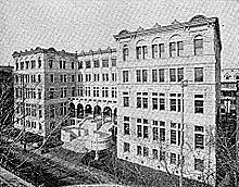 Première université de Montréal