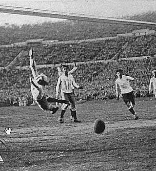 Se comienza a disputar la liga mundial del mundo (Mundial)